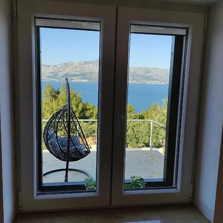 Secluded Heritage * Postira