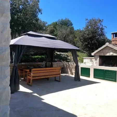 Secluded Heritage Postira